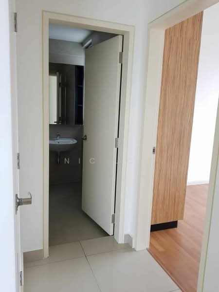 Kondominium untuk Dijual di Lakeville Residence - Nic Low - Interior - PropertyGuru.com.my