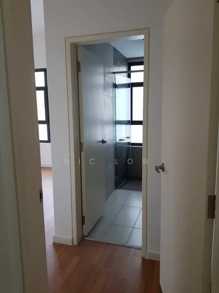 Kondominium untuk Dijual di Lakeville Residence - Nic Low - Bathroom - PropertyGuru.com.my