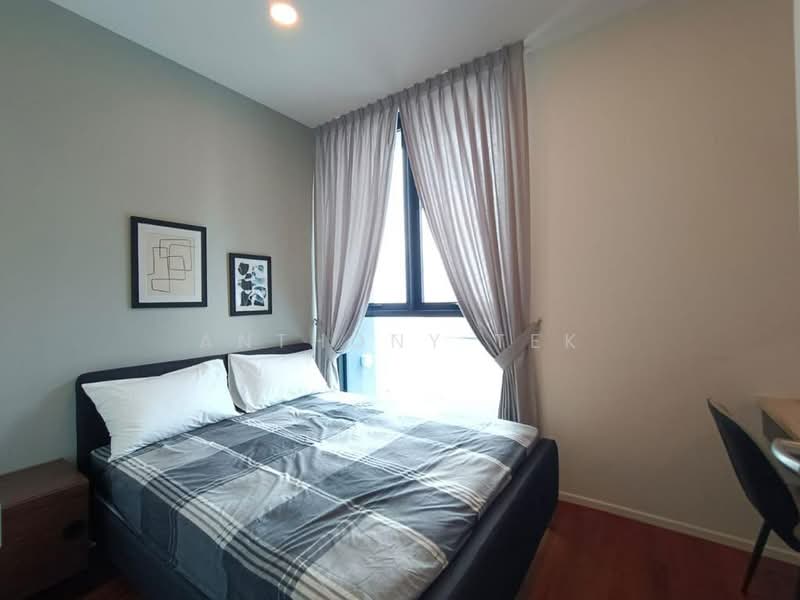 Kediaman Servis untuk Dijual di 10 Stonor - Anthony Tek - Bedroom - PropertyGuru.com.my