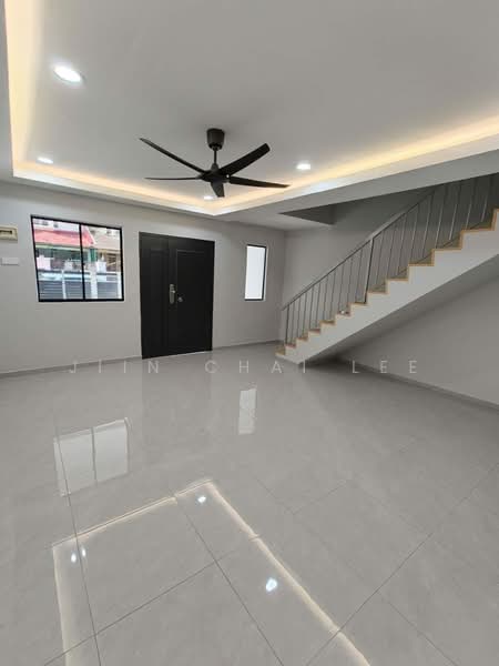 2-storey Terraced House for Sale in Bukit Indah 2 (Iskandar Puteri (Nusajaya)) - Jiin Chai Lee - Living Room - PropertyGuru.com.my