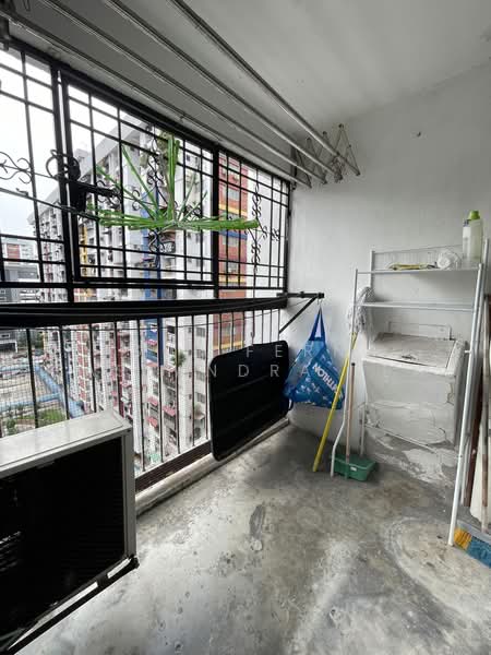 Flat for Rent at Perumahan Awam Sri Sabah - Sue Fern Cassandra Lew - Balcony - PropertyGuru.com.my