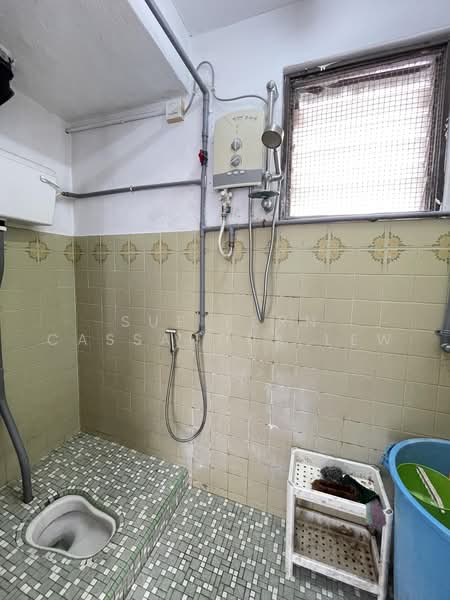 Flat for Rent at Perumahan Awam Sri Sabah - Sue Fern Cassandra Lew - Bathroom - PropertyGuru.com.my