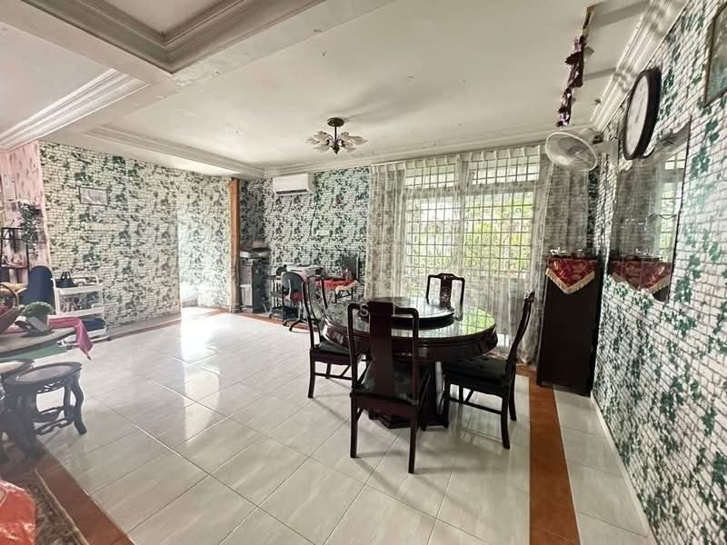 Rumah Berkembar untuk Dijual di Taman Bukit Kempas (Tampoi) - Eva Siow - Dining Room - PropertyGuru.com.my