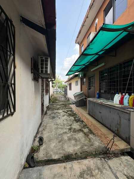 2-storey Terraced House for Sale in Pandan Indah (Ampang) - Loh KC - Exterior - PropertyGuru.com.my