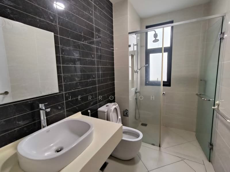 Kondominium untuk Disewa di Sky Condominium (Skyz Residence) - Jerro Loh - Bathroom - PropertyGuru.com.my