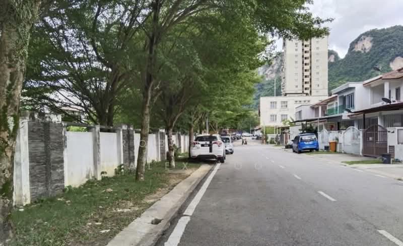 Semi-Detached House for Sale in Ukay Perdana (Ulu Kelang) - Robin Loh - PropertyGuru.com.my