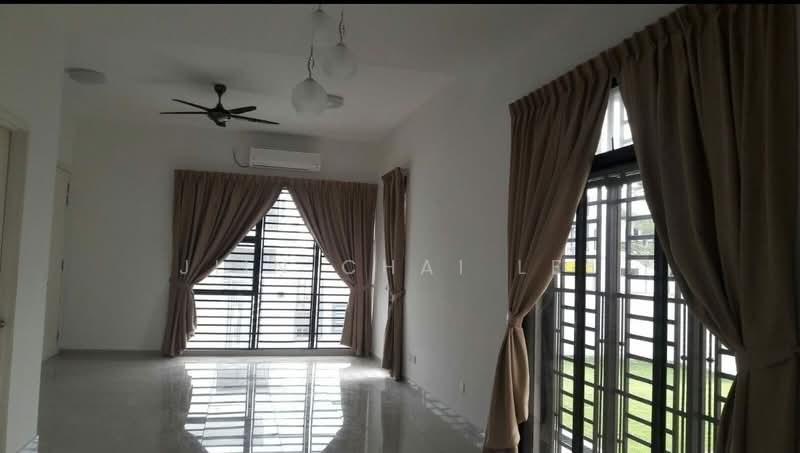 Cluster House for Sale in Bukit Indah (Iskandar Puteri (Nusajaya)) - Jiin Chai Lee - Living Room - PropertyGuru.com.my