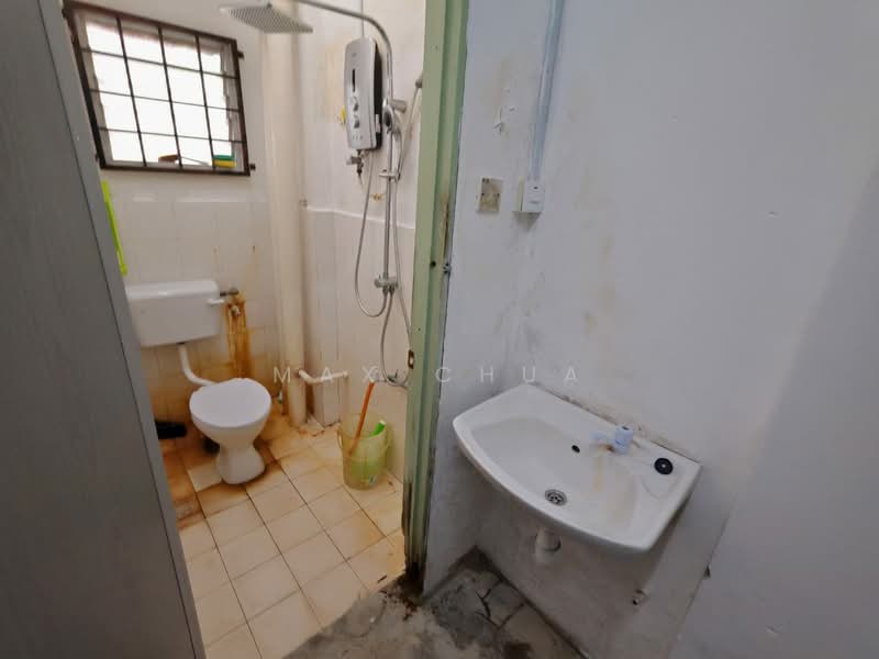 Rumah Flat untuk Disewa di City Height - Max Chua - Bathroom - PropertyGuru.com.my