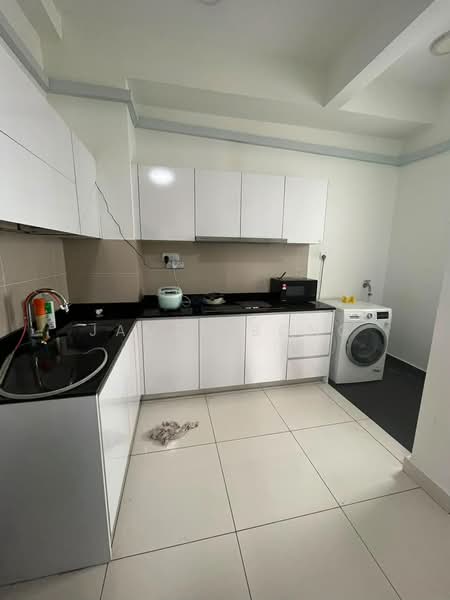 Pangsapuri untuk Disewa di Eco Nest @ Eco Botanic - James Bong - Kitchen - PropertyGuru.com.my