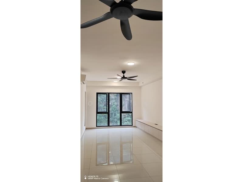 Kediaman Servis untuk Dijual di D'Clover Residences - Ong SK - Living Room - PropertyGuru.com.my
