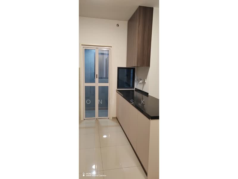 Kediaman Servis untuk Dijual di D'Clover Residences - Ong SK - Kitchen - PropertyGuru.com.my