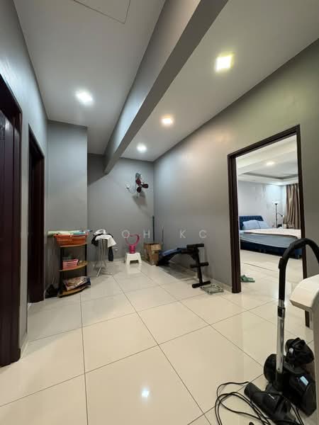 2-storey Terraced House for Sale in Pandan Indah (Ampang) - Loh KC - Corridor - PropertyGuru.com.my