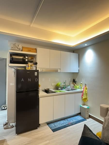 Service Residence for Sale at Tulip Residence - Andrew Tan - Kitchen - PropertyGuru.com.my