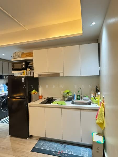 Service Residence for Sale at Tulip Residence - Andrew Tan - Kitchen - PropertyGuru.com.my