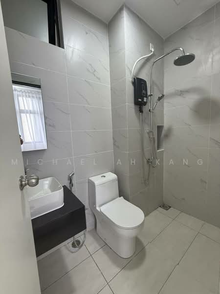 Kediaman Servis untuk Dijual di Space Residency - Michael Ah Kang - Bathroom - PropertyGuru.com.my