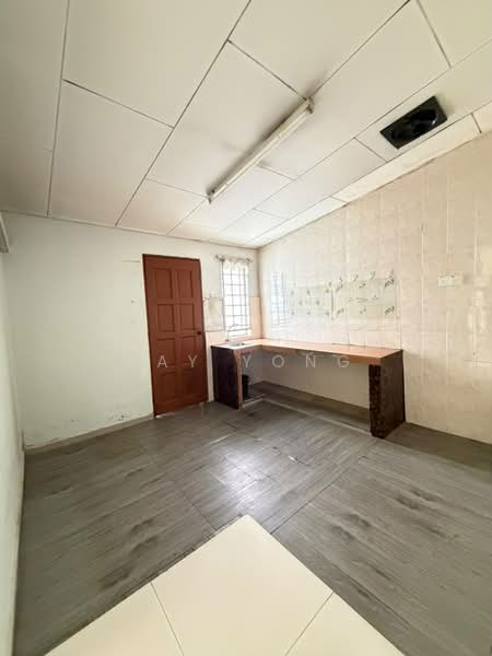 1-storey Terraced House for Sale in Kepong (Kuala Lumpur) - Jay Yong - Kitchen - PropertyGuru.com.my