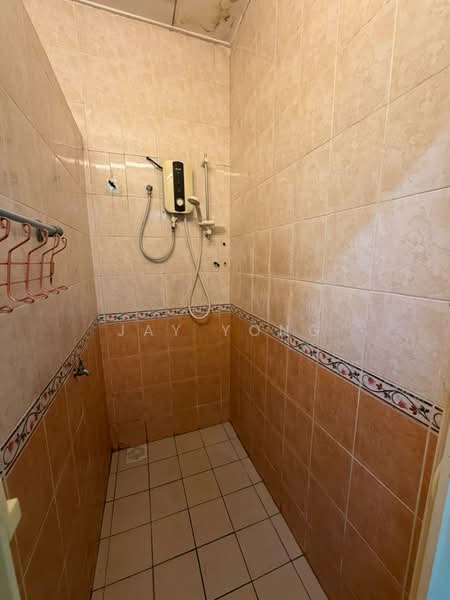 1-storey Terraced House for Sale in Kepong (Kuala Lumpur) - Jay Yong - Bathroom - PropertyGuru.com.my