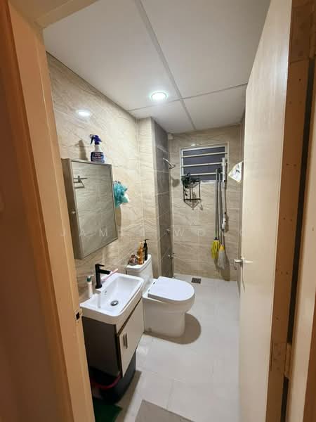 Apartment for Rent at Residensi Alam Damai (PR1MA @ Alam Damai) - James Wong - Bathroom - PropertyGuru.com.my