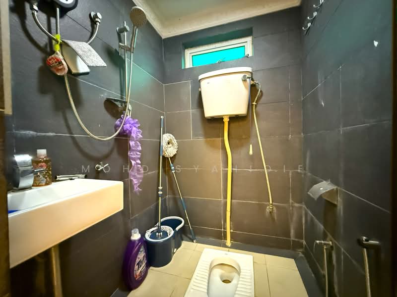 Rumah Berkembar untuk Dijual di Taman Ibukota (Setapak) - Mohd Syahidie - Bathroom - PropertyGuru.com.my