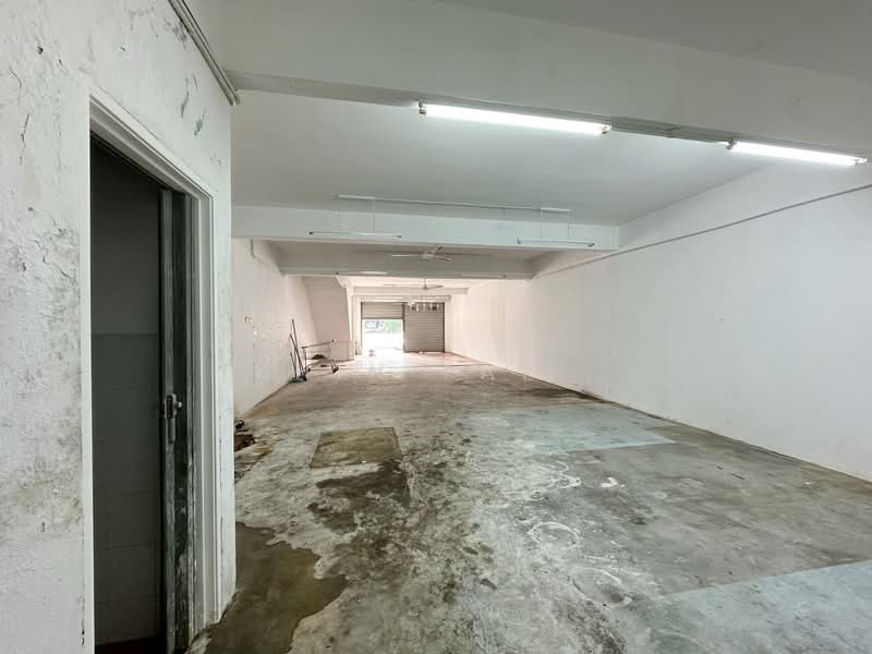 Shop for Rent in Taman Cheng Baru (Cheng) - Khin Fai . - Interior - PropertyGuru.com.my