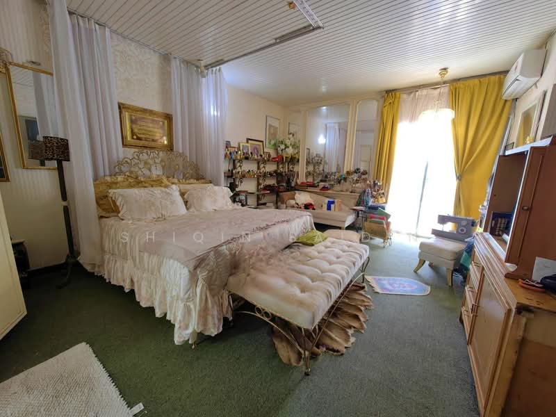Bungalow House for Sale in Taman Melawati (Ulu Kelang) - Shiqin Saidin - Bedroom - PropertyGuru.com.my