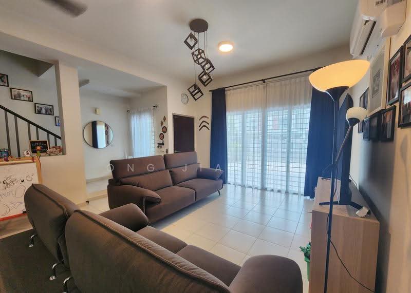 Rumah Teres 2-Tingkat untuk Dijual di Nilai Impian (Nilai) - Ong Jia Hui - Living Room - PropertyGuru.com.my