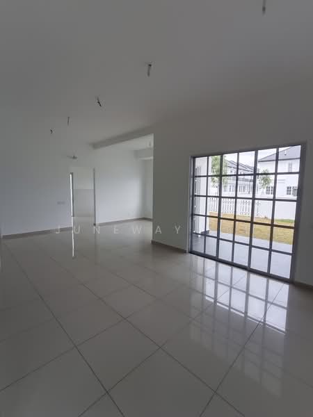 Terraced House for Sale in Semenyih (Selangor) - Juneway Lee - Living Room - PropertyGuru.com.my