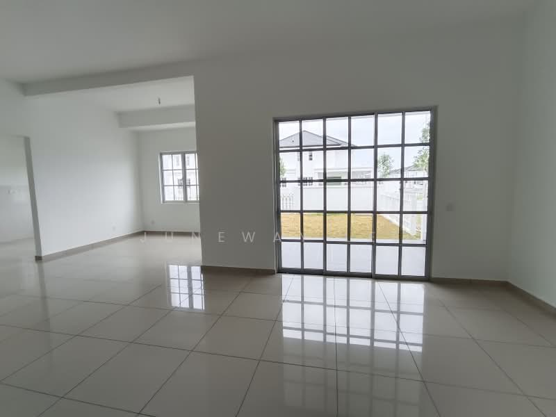 Terraced House for Sale in Semenyih (Selangor) - Juneway Lee - Living Room - PropertyGuru.com.my