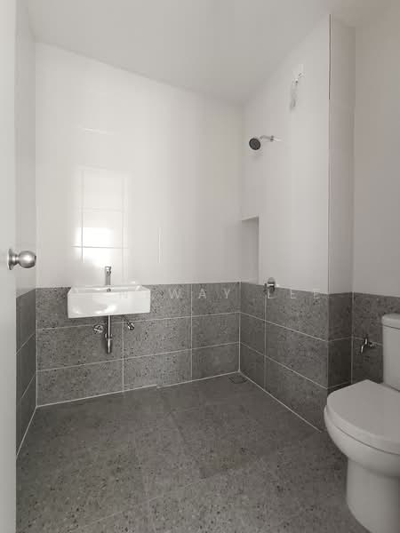 Terraced House for Sale in Semenyih (Selangor) - Juneway Lee - Bathroom - PropertyGuru.com.my