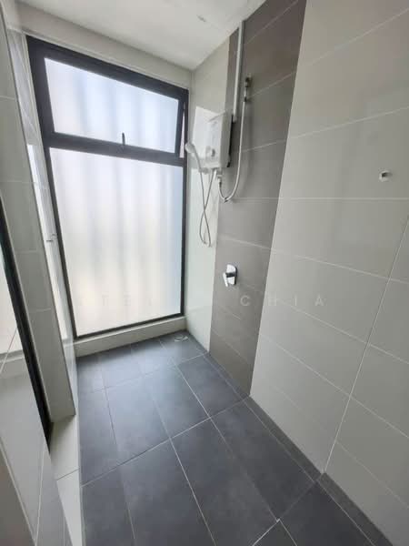 Service Residence for Rent at Southkey Mosaic - Stella Chia - Bathroom - PropertyGuru.com.my