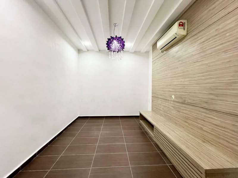 Rumah Teres 2.5-Tingkat untuk Dijual di Taman Sutera Utama (Skudai) - Nathan Chan - PropertyGuru.com.my
