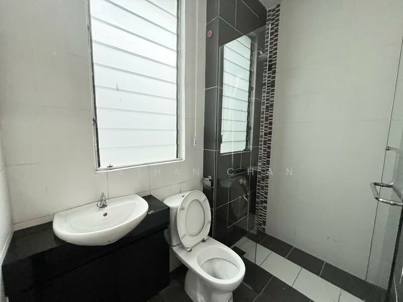 Rumah Teres 2.5-Tingkat untuk Dijual di Taman Sutera Utama (Skudai) - Nathan Chan - PropertyGuru.com.my