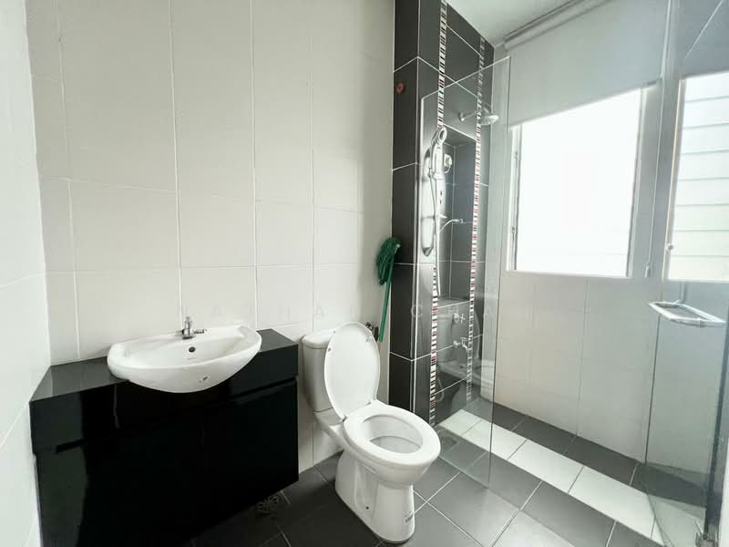 Rumah Teres 2.5-Tingkat untuk Dijual di Taman Sutera Utama (Skudai) - Nathan Chan - PropertyGuru.com.my