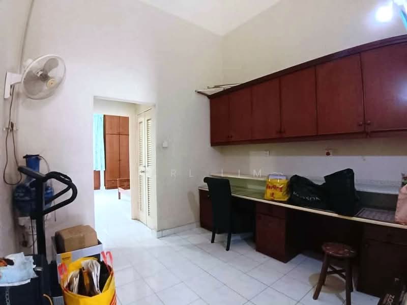 1-storey Terraced House for Sale in Taman Molek (Johor Bahru) - Karl Lim - Study - PropertyGuru.com.my