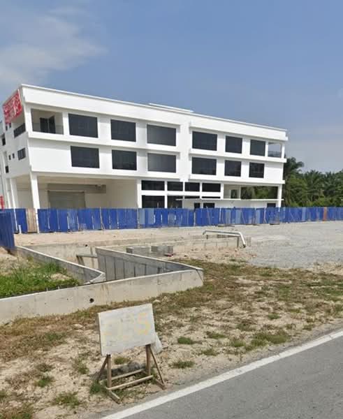 Semi-D Factory for Sale in Kampung Bukit Changgang (Tanjong Duabelas) - Bing Bing - Exterior - PropertyGuru.com.my