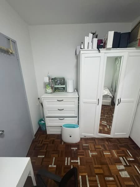 Pangsapuri untuk Dijual di saujana apartment - Jay Yong - Bedroom - PropertyGuru.com.my