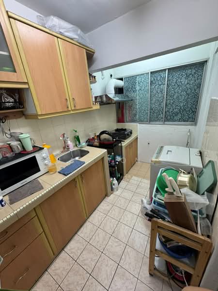 Pangsapuri untuk Dijual di saujana apartment - Jay Yong - Kitchen - PropertyGuru.com.my