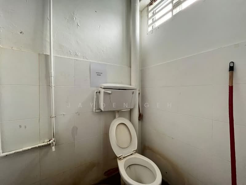 Shop for Rent in Pekan Simpang Kuala (Alor Setar) - Jayden Geh - Bathroom - PropertyGuru.com.my