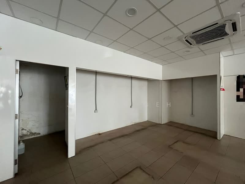 Shop for Rent in Pekan Simpang Kuala (Alor Setar) - Jayden Geh - Interior - PropertyGuru.com.my