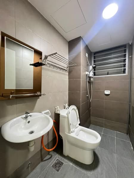Kediaman Servis untuk Disewa di ARC @ Austin Hills - Kim . - Bathroom - PropertyGuru.com.my