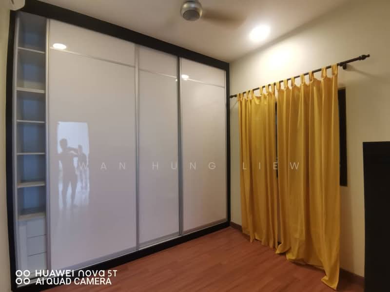Service Residence for Sale at The Link 2 @ Bukit Jalil (Serviced Residences) - Wan Hung Liew - Bedroom - PropertyGuru.com.my
