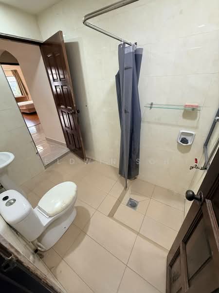 Condominium for Rent at Putri Indah Condominium - Eldwin Soh - Bathroom - PropertyGuru.com.my