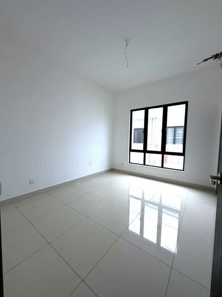 Cluster House for Sale in Taman Glenmarie (Johor Bahru) - Karl Lim - Interior - PropertyGuru.com.my