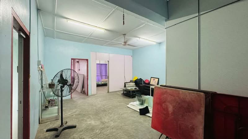 Shop / Office for Rent in Taman Indah (Pontian) - Chloe Lai - Living Room - PropertyGuru.com.my