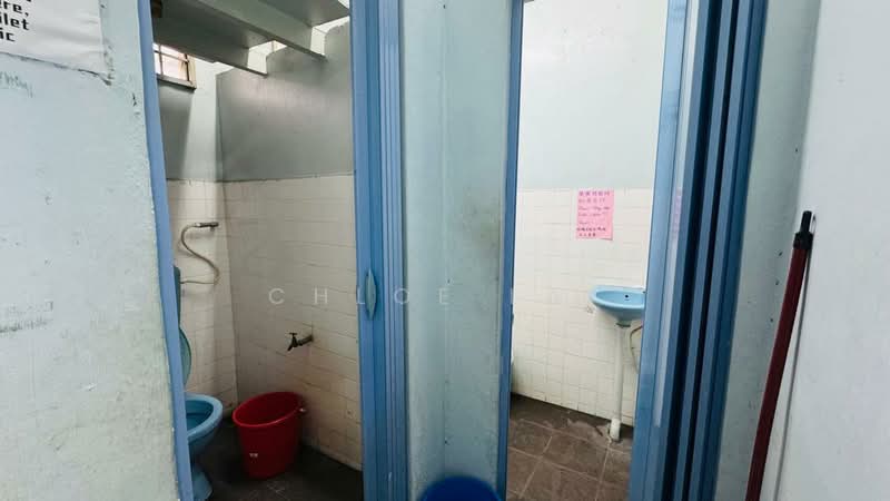 Shop / Office for Rent in Taman Indah (Pontian) - Chloe Lai - Bathroom - PropertyGuru.com.my