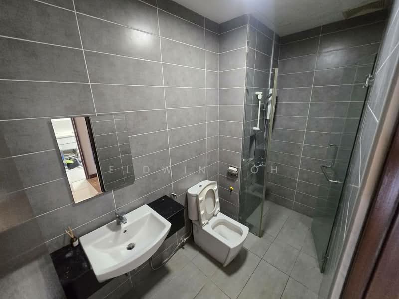 Service Residence for Rent at Paragon Residences @ Straits View - Eldwin Soh - Bathroom - PropertyGuru.com.my