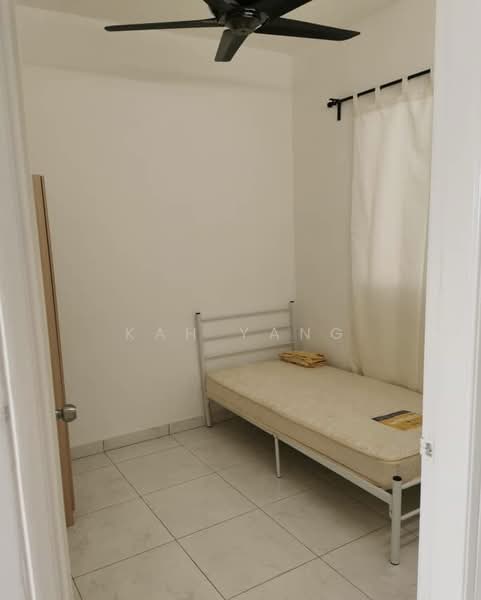 Pangsapuri untuk Dijual di Skyridge Apartment - Kah Yang - Bedroom - PropertyGuru.com.my