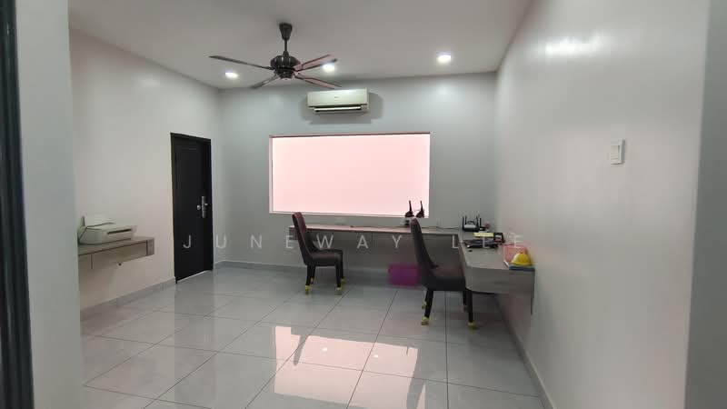 Bungalow House for Sale in Bandar Teknologi Kajang (Kajang) - Juneway Lee - Study - PropertyGuru.com.my