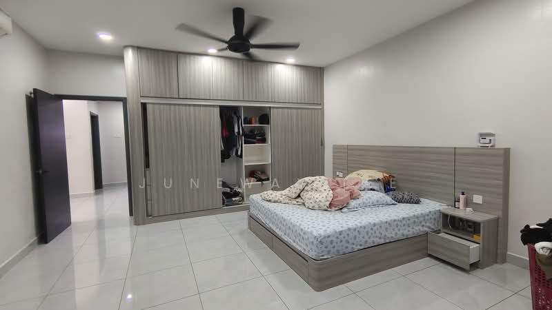 Bungalow House for Sale in Bandar Teknologi Kajang (Kajang) - Juneway Lee - Bedroom - PropertyGuru.com.my