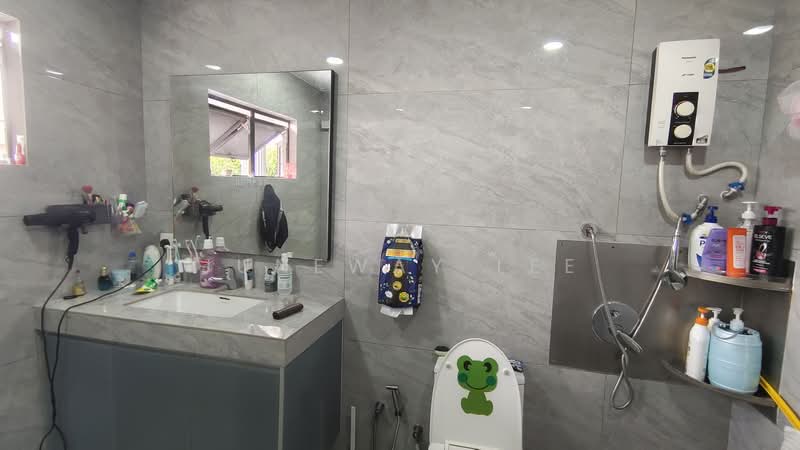 Bungalow House for Sale in Bandar Teknologi Kajang (Kajang) - Juneway Lee - Bathroom - PropertyGuru.com.my